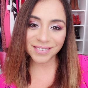 Meet your Posher, Yolanda